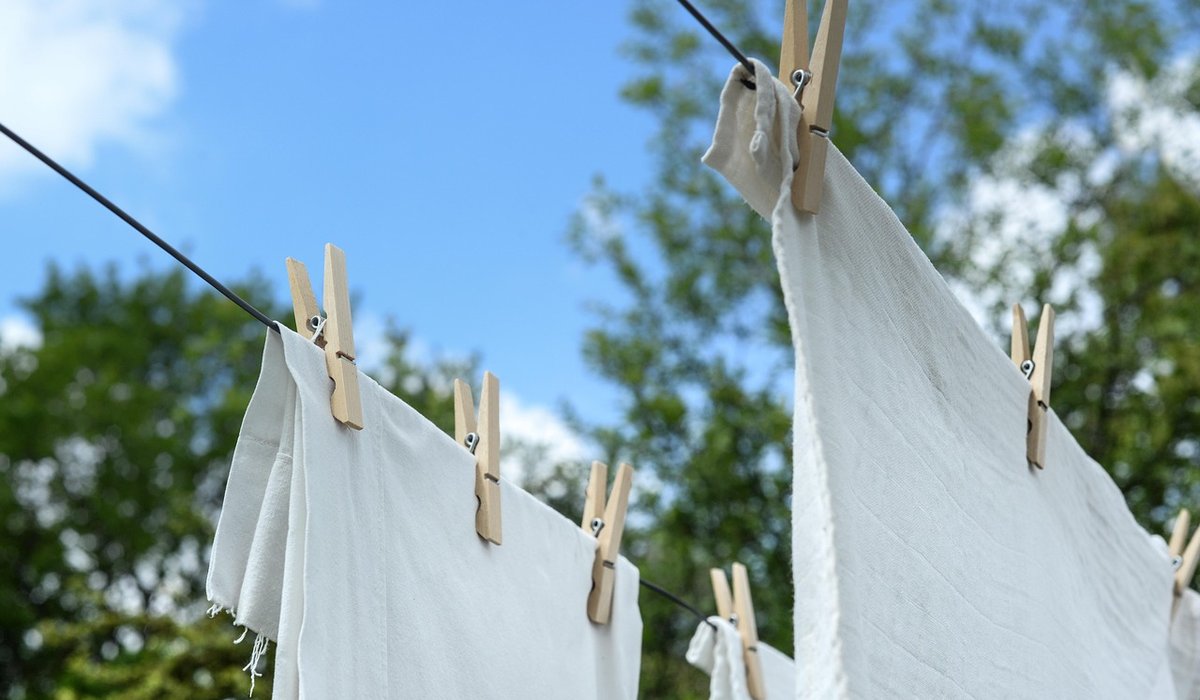 Choosing Linen Bedding for Cold British Winters